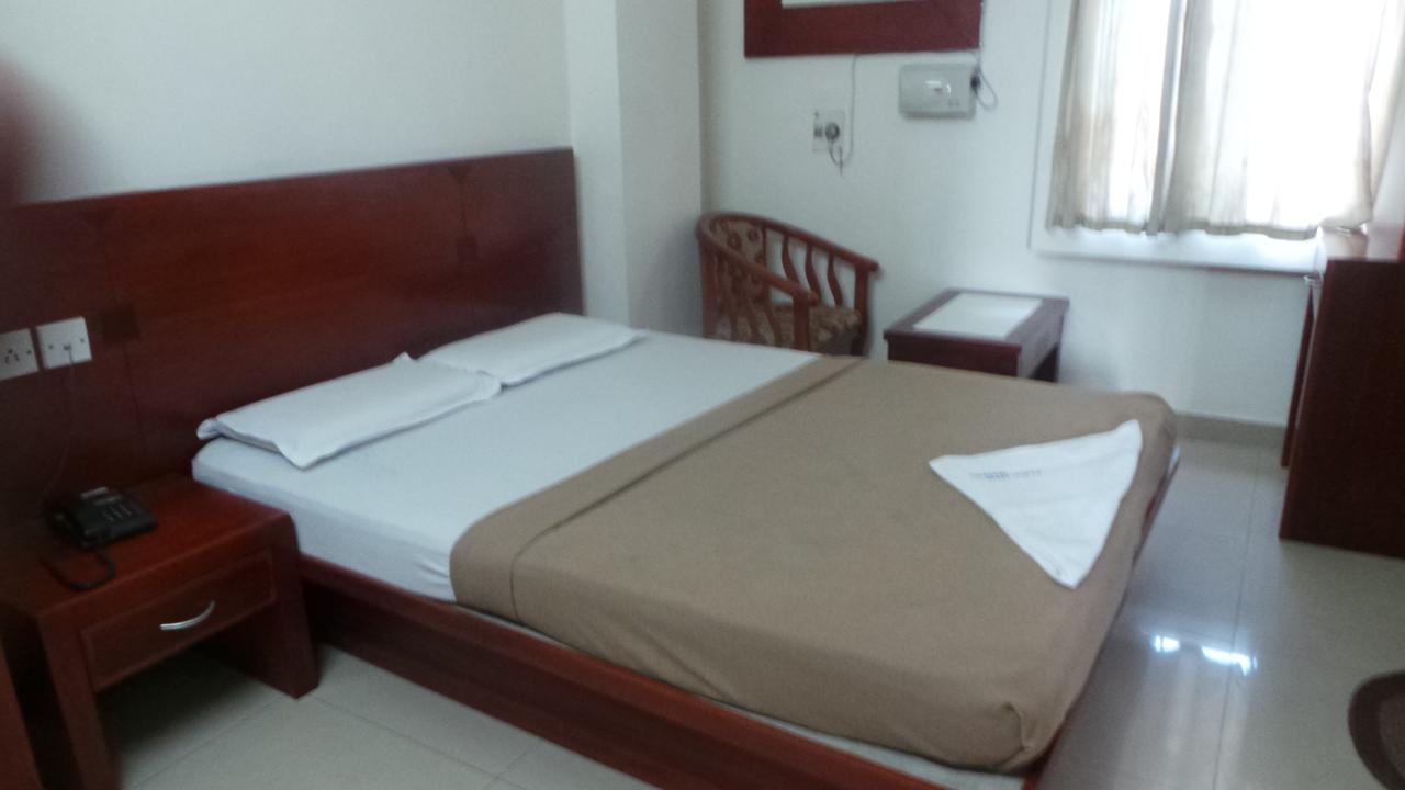 Kooloth Lake View Residency Coimbatore Bagian luar foto